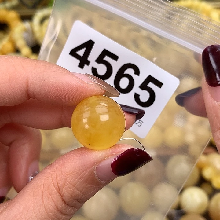 蜜蜡未镶嵌珠宝奇石17.8