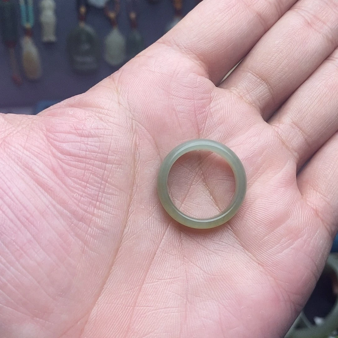 和田玉未镶嵌颈饰圈口19.1