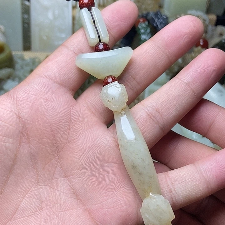 未镶嵌和田玉挂件