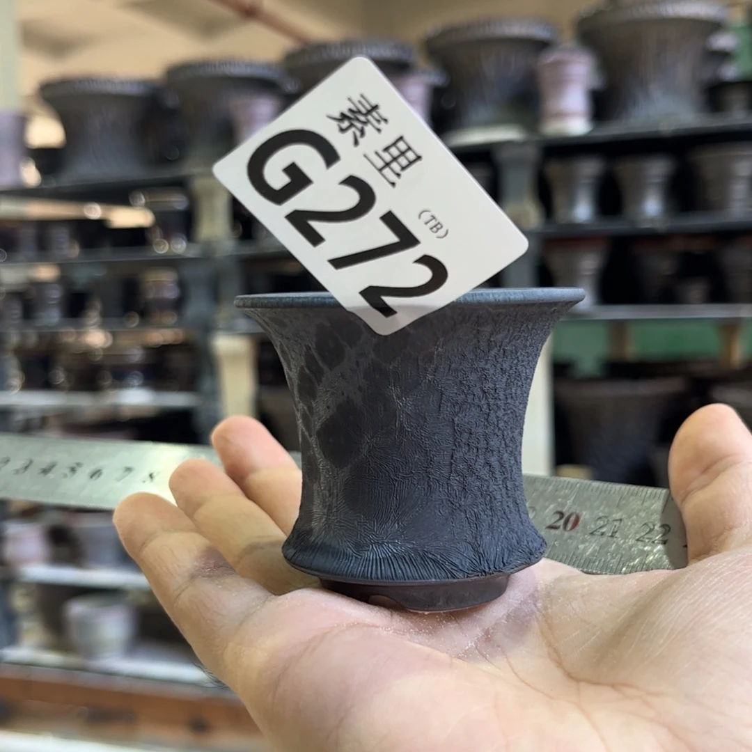 陶内口6.5高5.5瑕疵