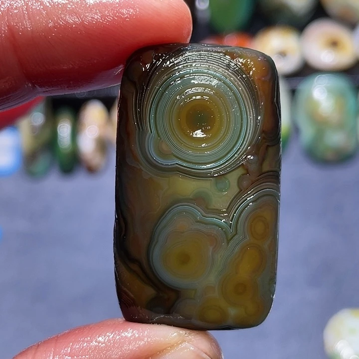 玛瑙/玉髓未镶嵌珠宝奇石