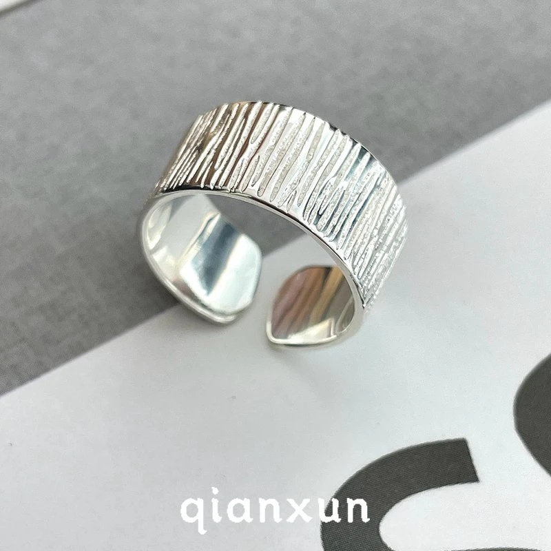 925银戒指 时尚简约宽版气质肌理纹戒指J450