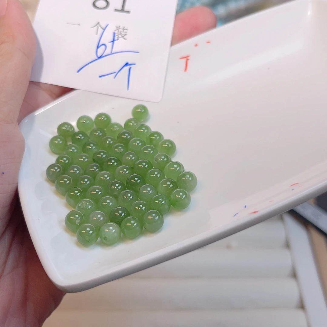 水晶未镶嵌珠宝半成品81 。