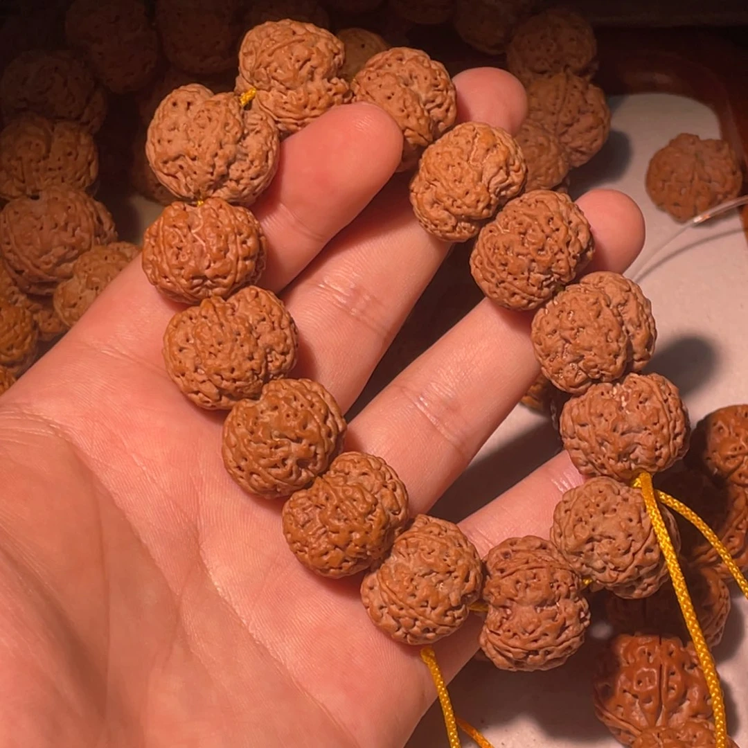 山***村金刚菩提吊坠大金刚