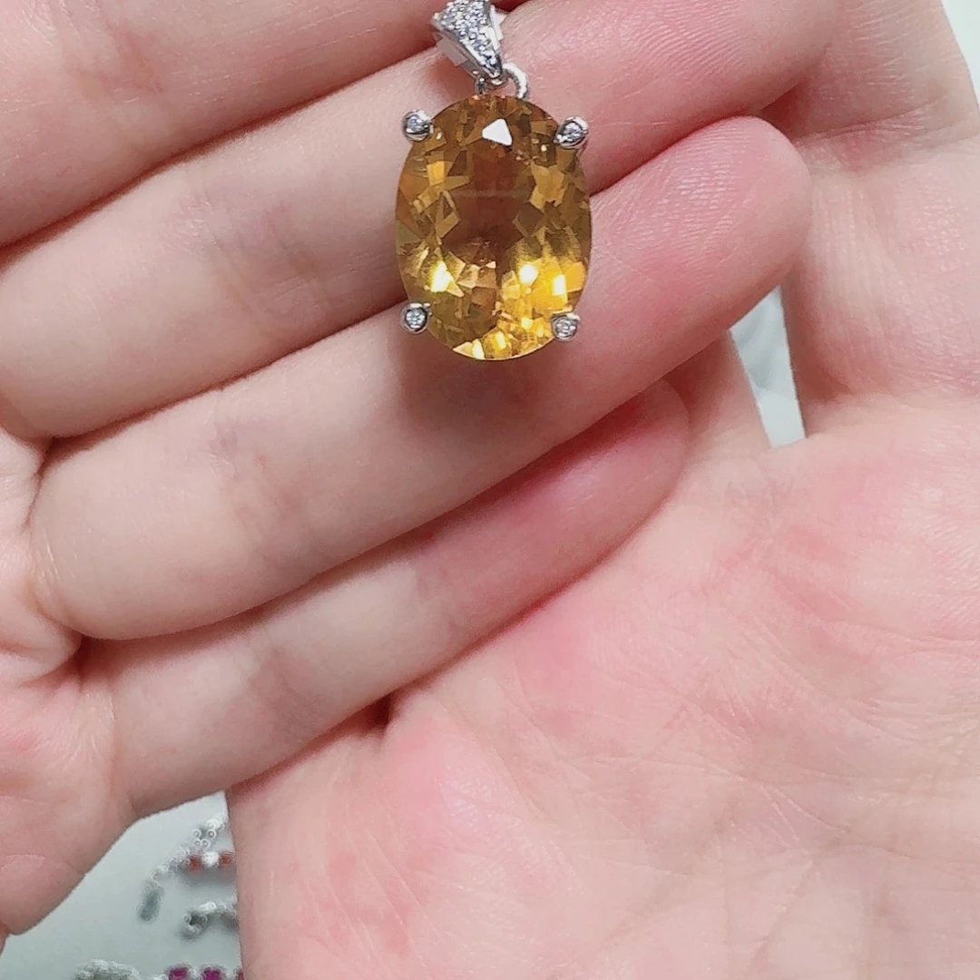 925银合成立方氧化锆吊坠