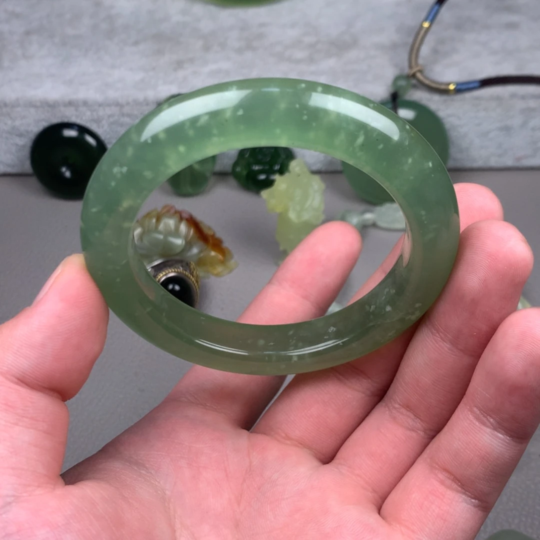 【闪购商品】未镶嵌蛇纹石玉岫玉57