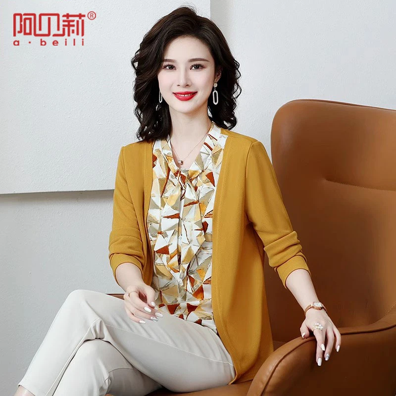 洋气妈妈秋装针织衫新款中老年女假两件上衣中年人春秋上档次小衫