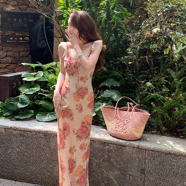纯欲慵懒风女装法式吊带碎花连衣裙子女装夏季2025新款海边度假旅