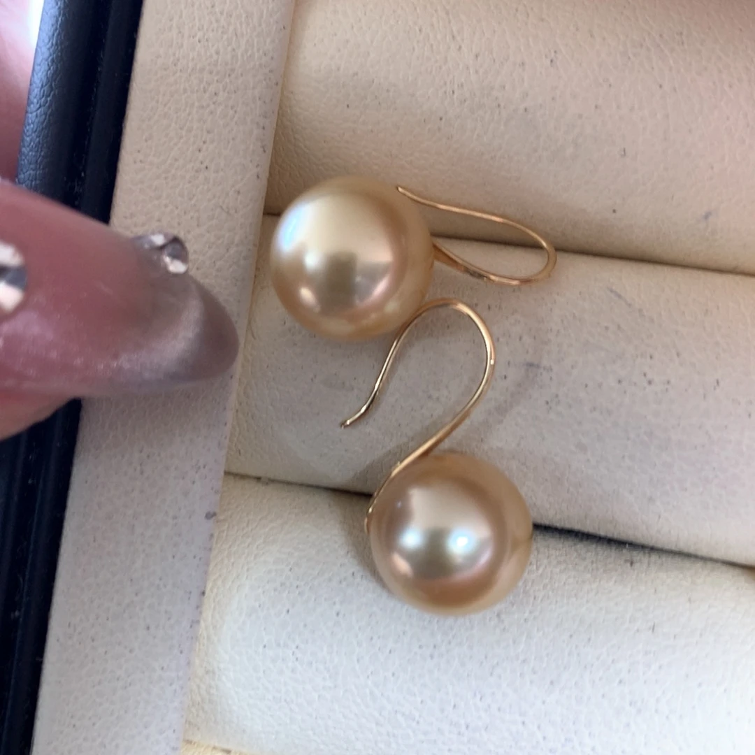 海水珍珠耳饰18K金镶嵌