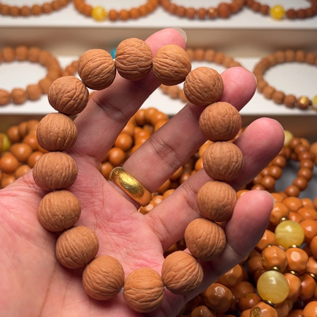 猴头核桃手串凤羽