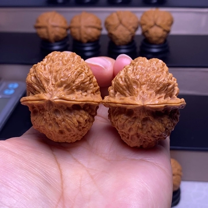 把件文玩核桃绣花鞋22