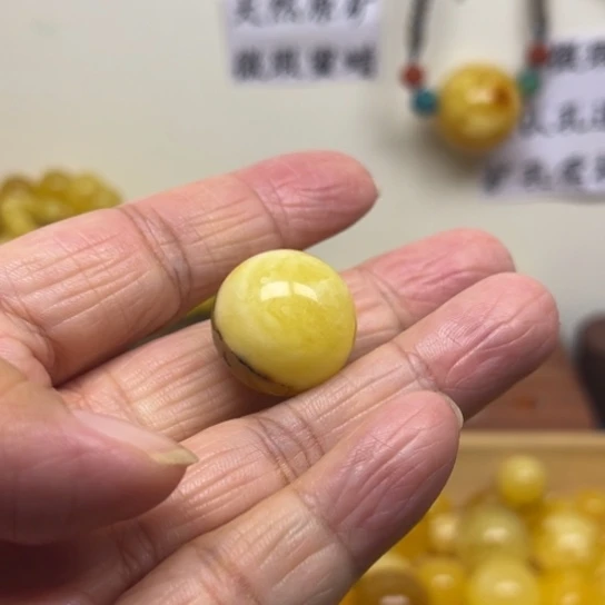 黄****未镶嵌蜜蜡珠宝奇石微瑕20