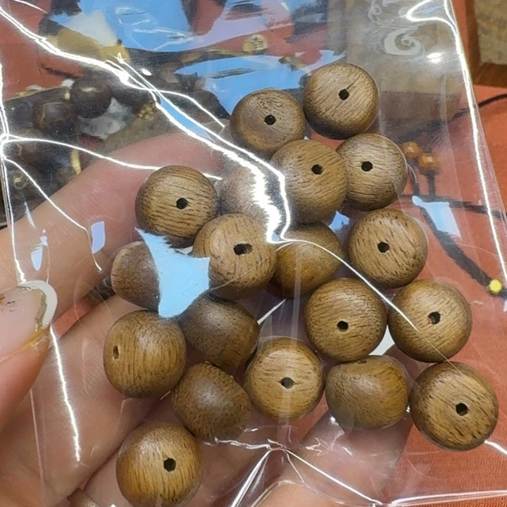 大叶紫檀（黑酸枝木类）