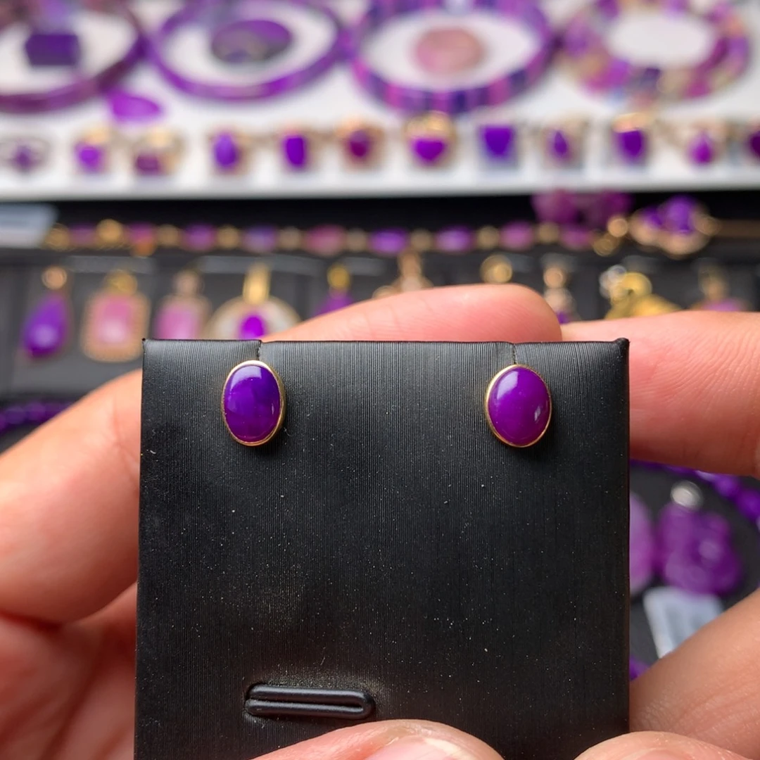 苏纪石（舒俱来）18K金镶嵌耳钉