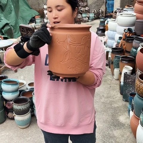 口21高24瑕疵口磕碰。