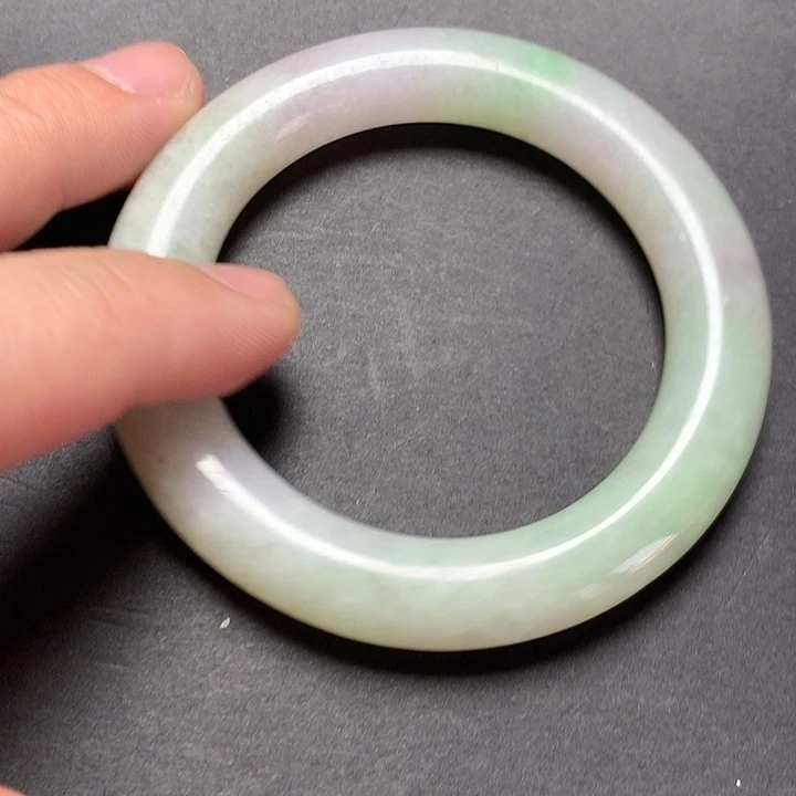 翡翠颈饰未镶嵌52圈