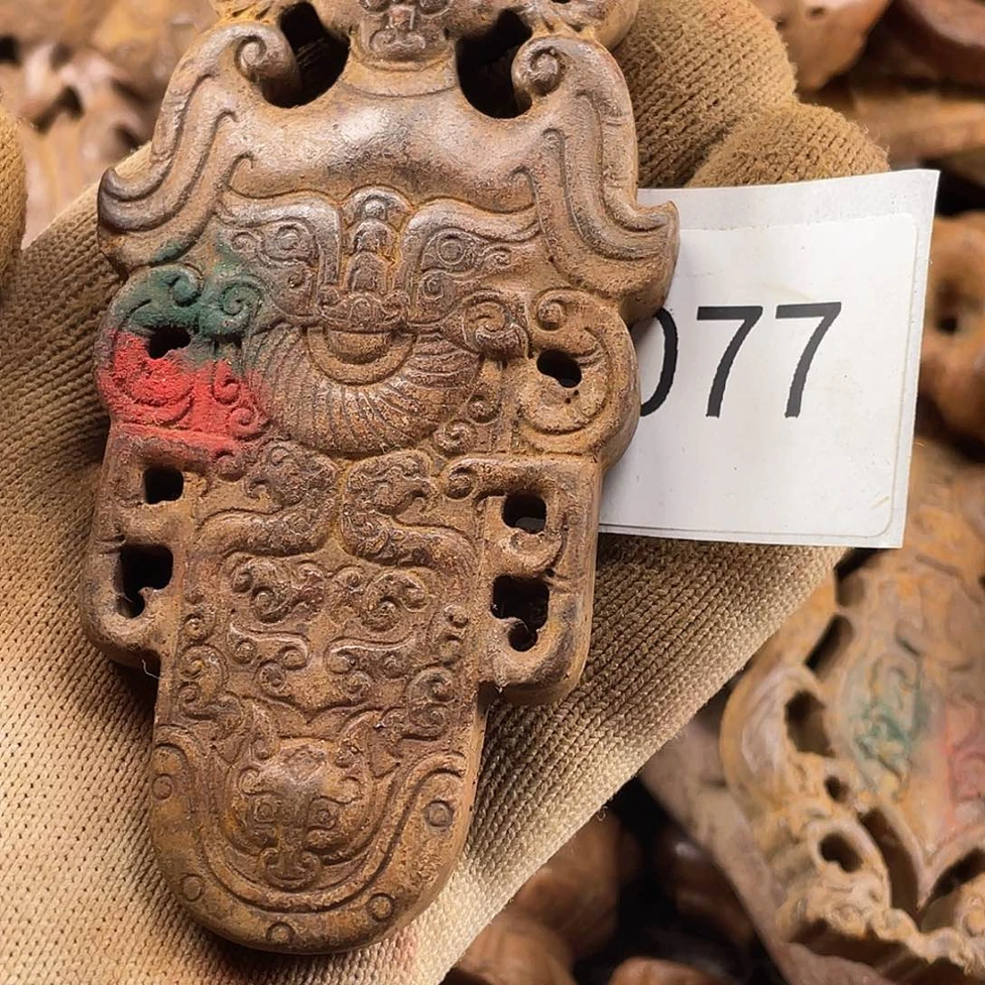 和田玉（糖玉）未镶嵌挂件