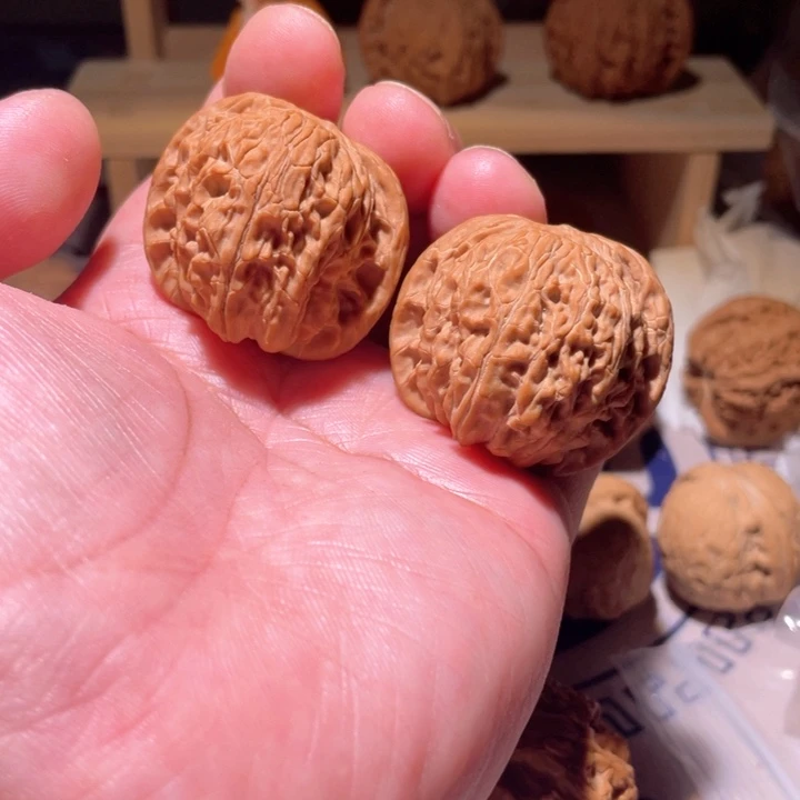 文玩核桃把件?****和蝴蝶磨