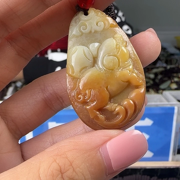 颈饰未镶嵌和田玉