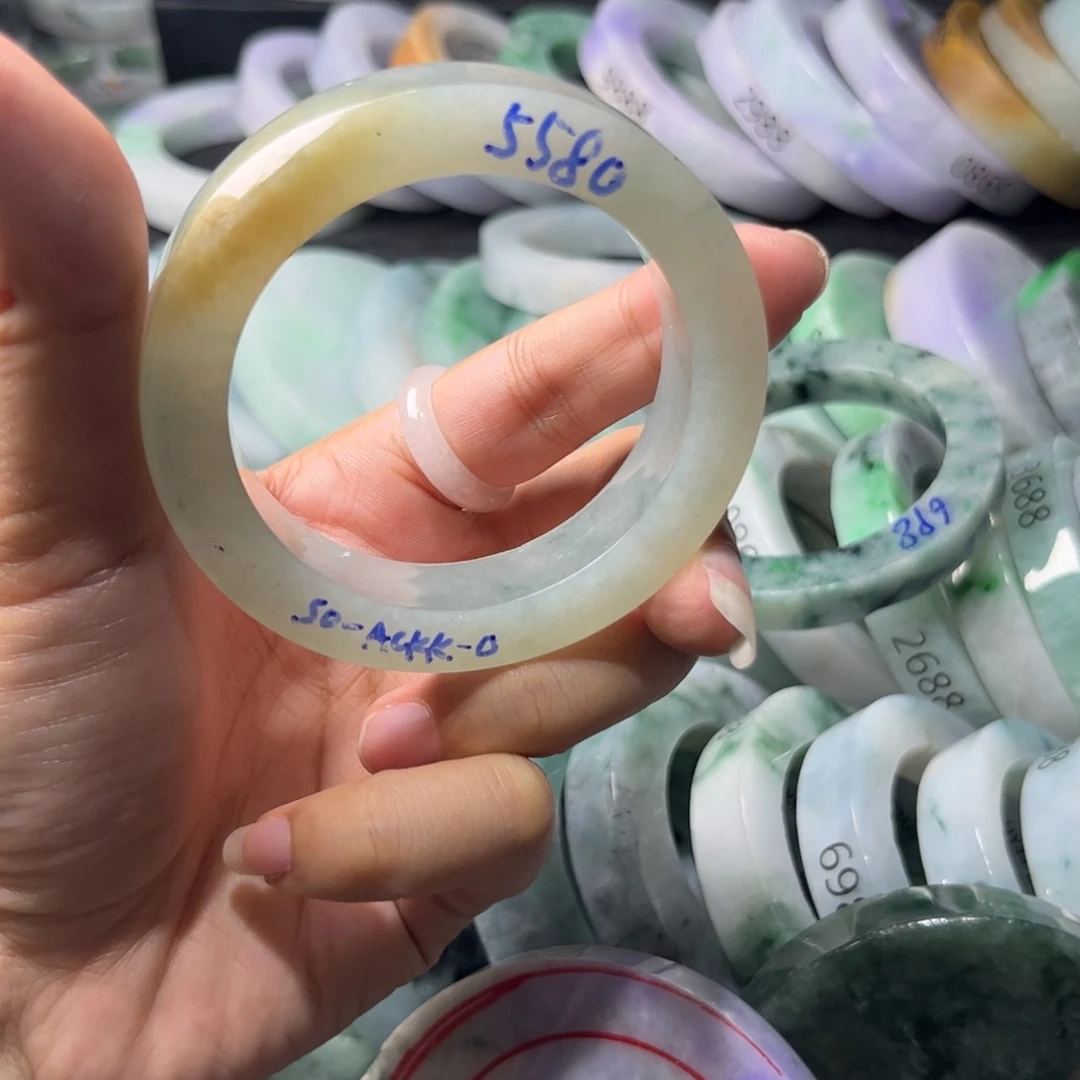 定制翡翠手镯未镶嵌