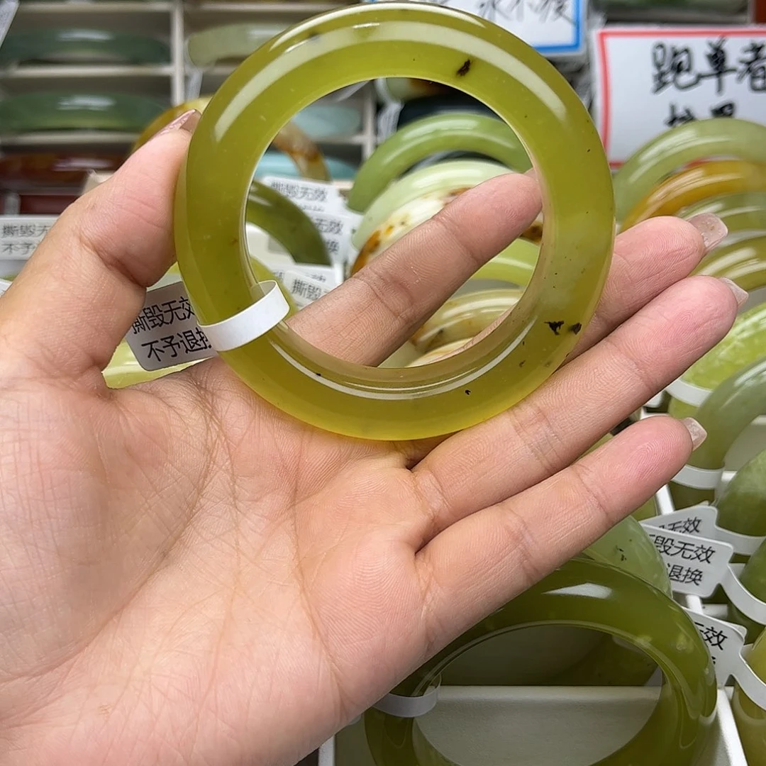蛇纹石玉未镶嵌手镯笨****.