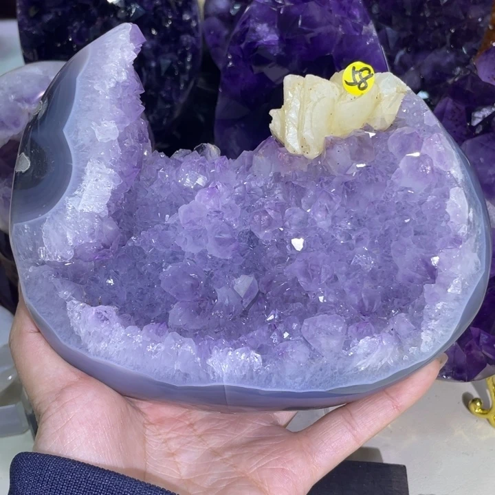 未镶嵌水晶大型摆件（非配饰）