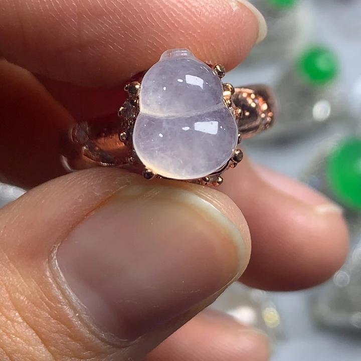 翡翠未镶嵌戒指铜托，卖裸石，需要二次镶嵌