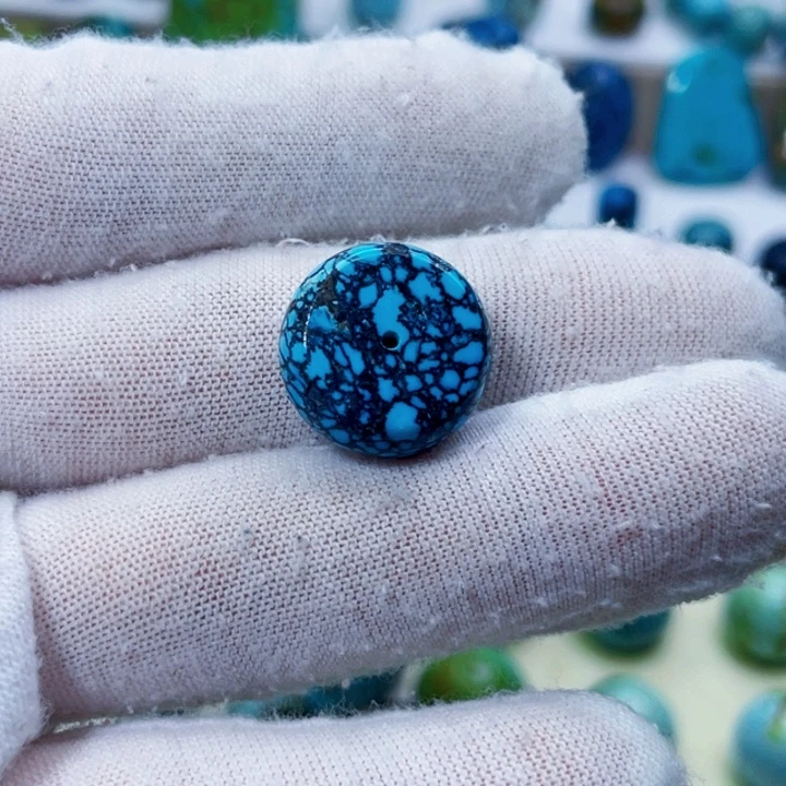 绿松石未镶嵌饰品