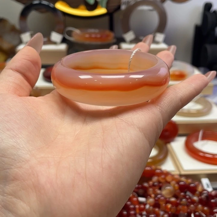 玛瑙/玉髓未镶嵌手镯