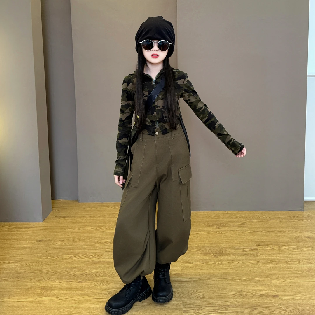 女童春秋款2025新款迷彩开衫时尚女孩爵士舞设计感阔腿工装裤套装