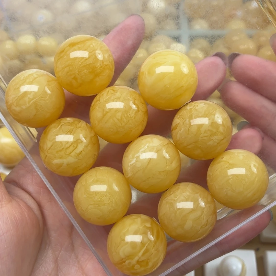 T***i蜜蜡未镶嵌裸石微瑕22+