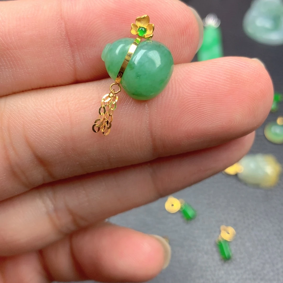 【闪购商品】翡翠18K金镶嵌颈饰翡翠