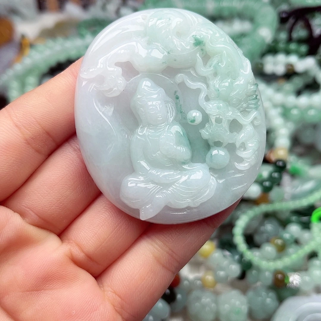 翡翠未镶嵌颈饰翡翠