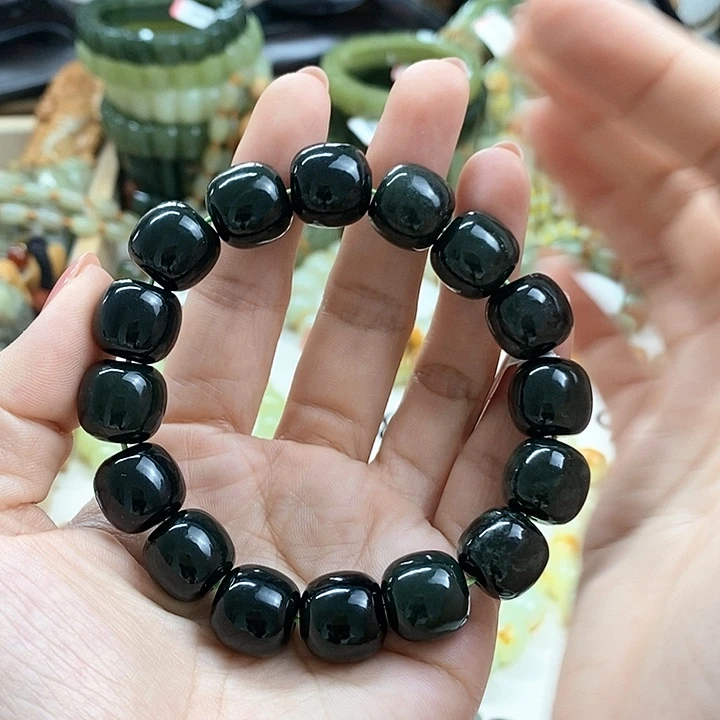 手链未镶嵌透闪石质玉