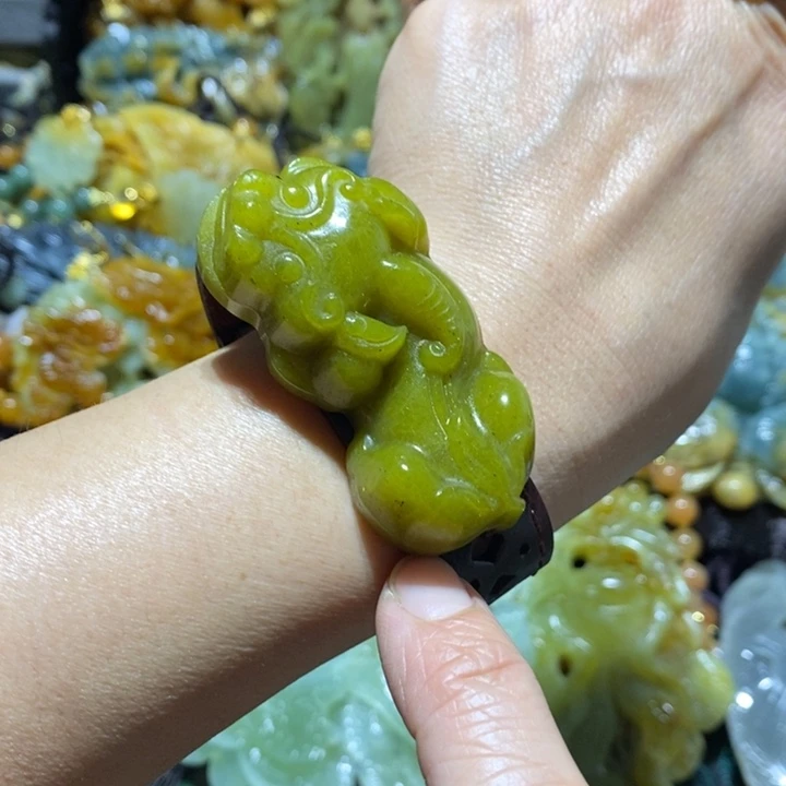 岫玉岫玉吊坠未镶嵌