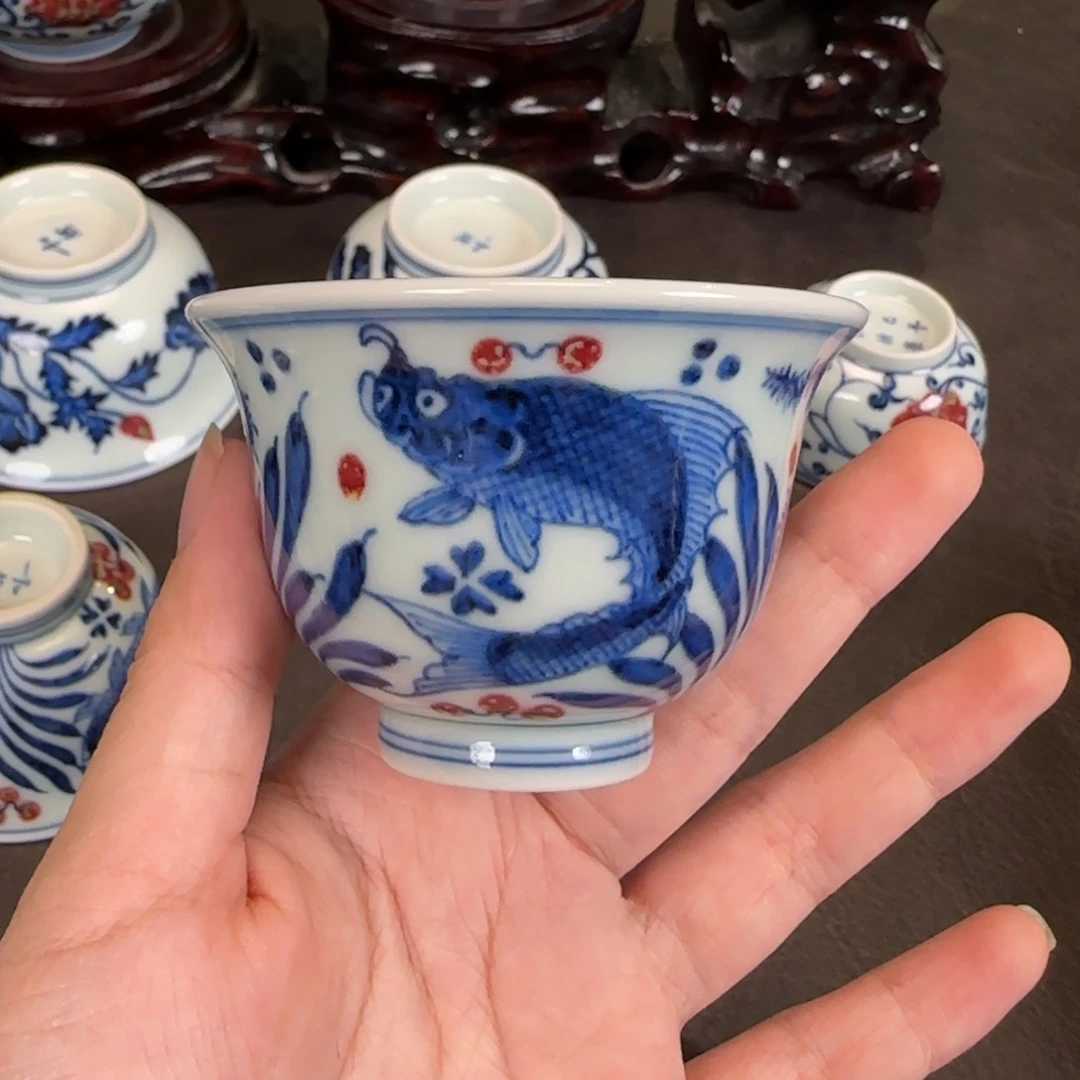 和然鱼藻纹釉里红