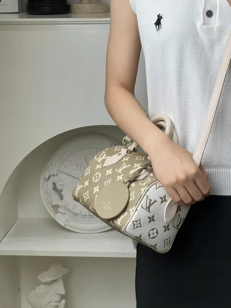 99新 LouisVuitton/路易威登 speedy 20新款拼色/优品