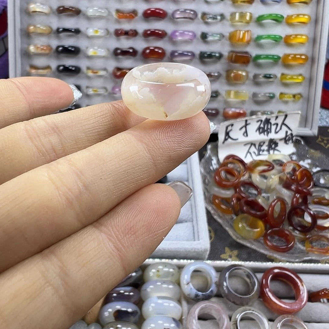 玛瑙/玉髓未镶嵌戒圈A16不退换16.4港13