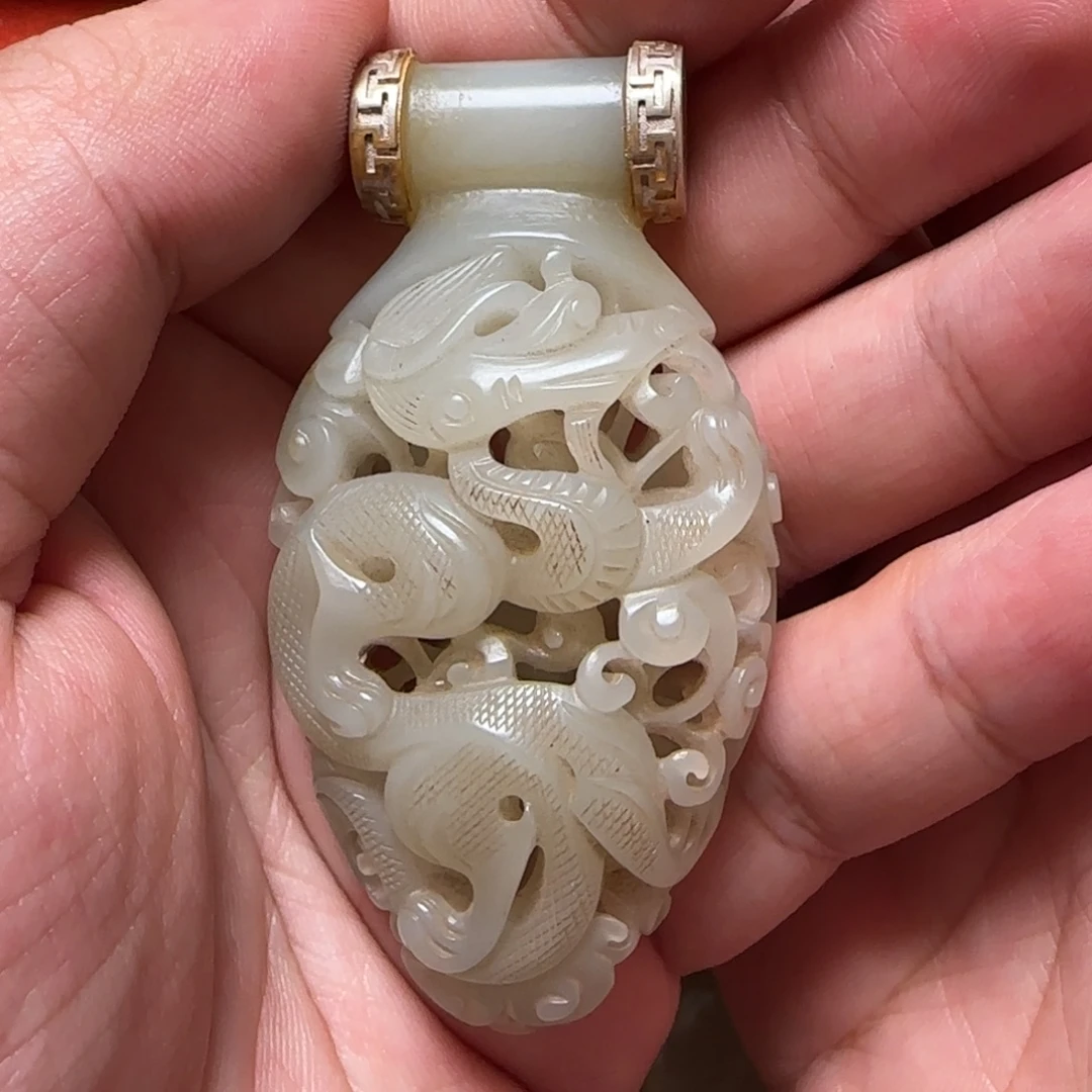 卧***龙和田玉未镶嵌挂件