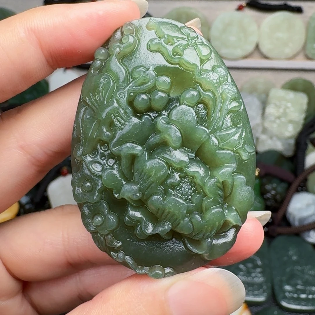 和田玉未镶嵌颈饰