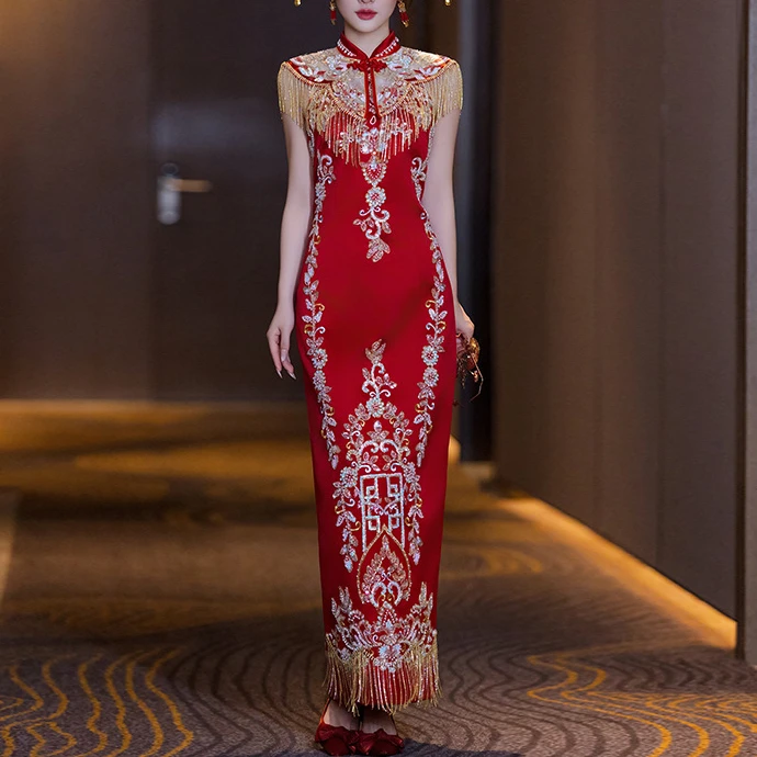 缎面敬酒服新娘2025演出新款无袖订婚礼服新结婚敬酒服显瘦气质女