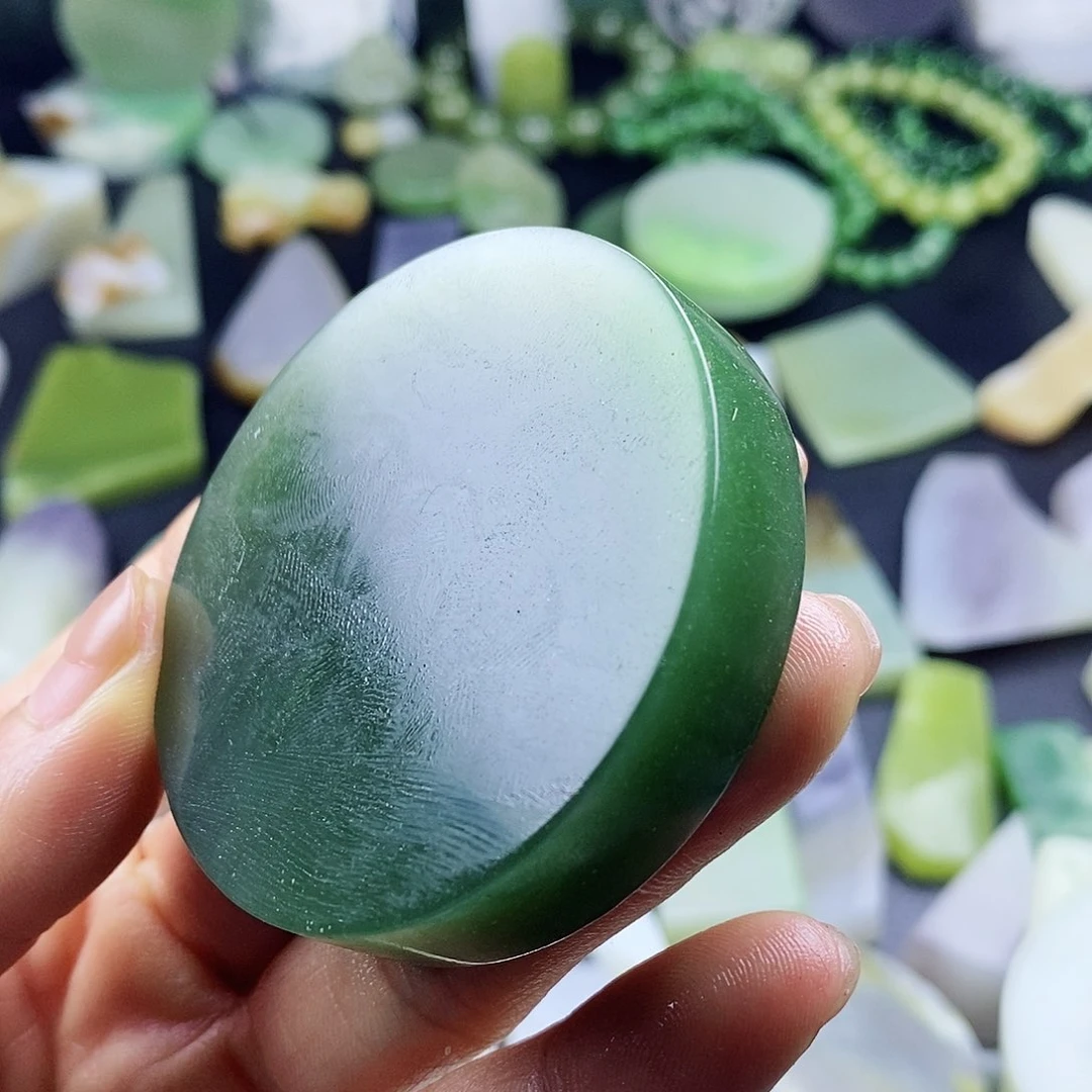 和田玉未镶嵌车挂爱****6