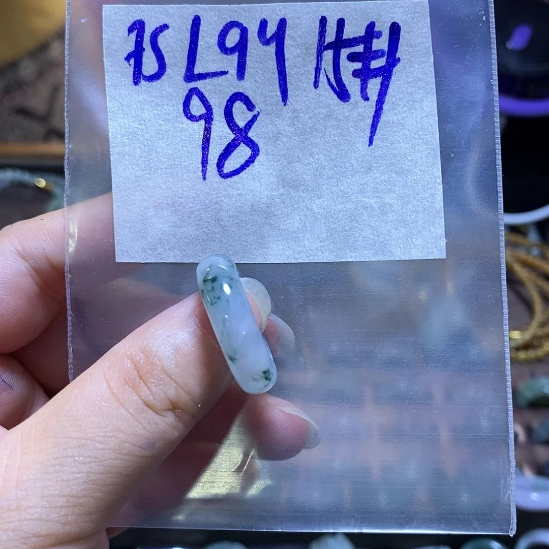 未镶嵌定制翡翠翡翠