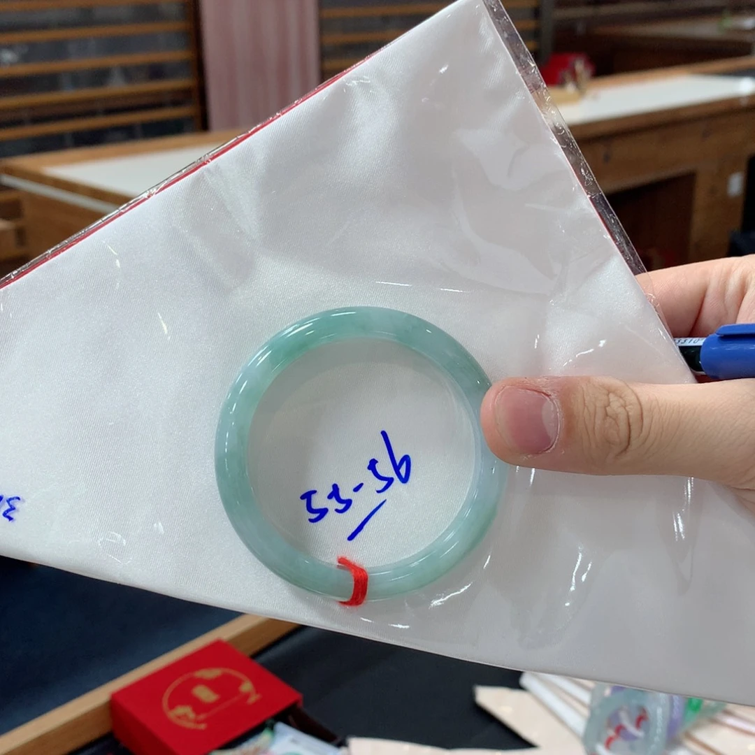 翡翠未镶嵌手镯买断
