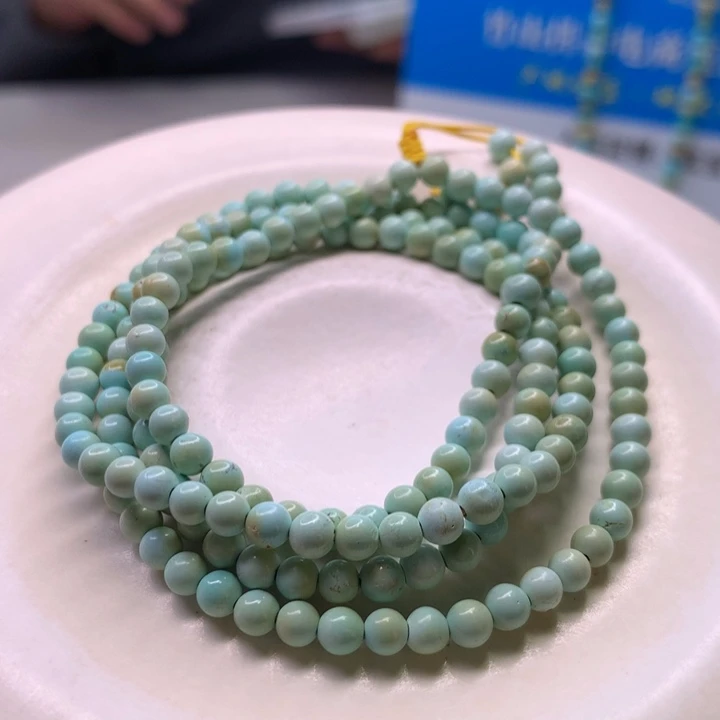 绿松石配饰未镶嵌简*