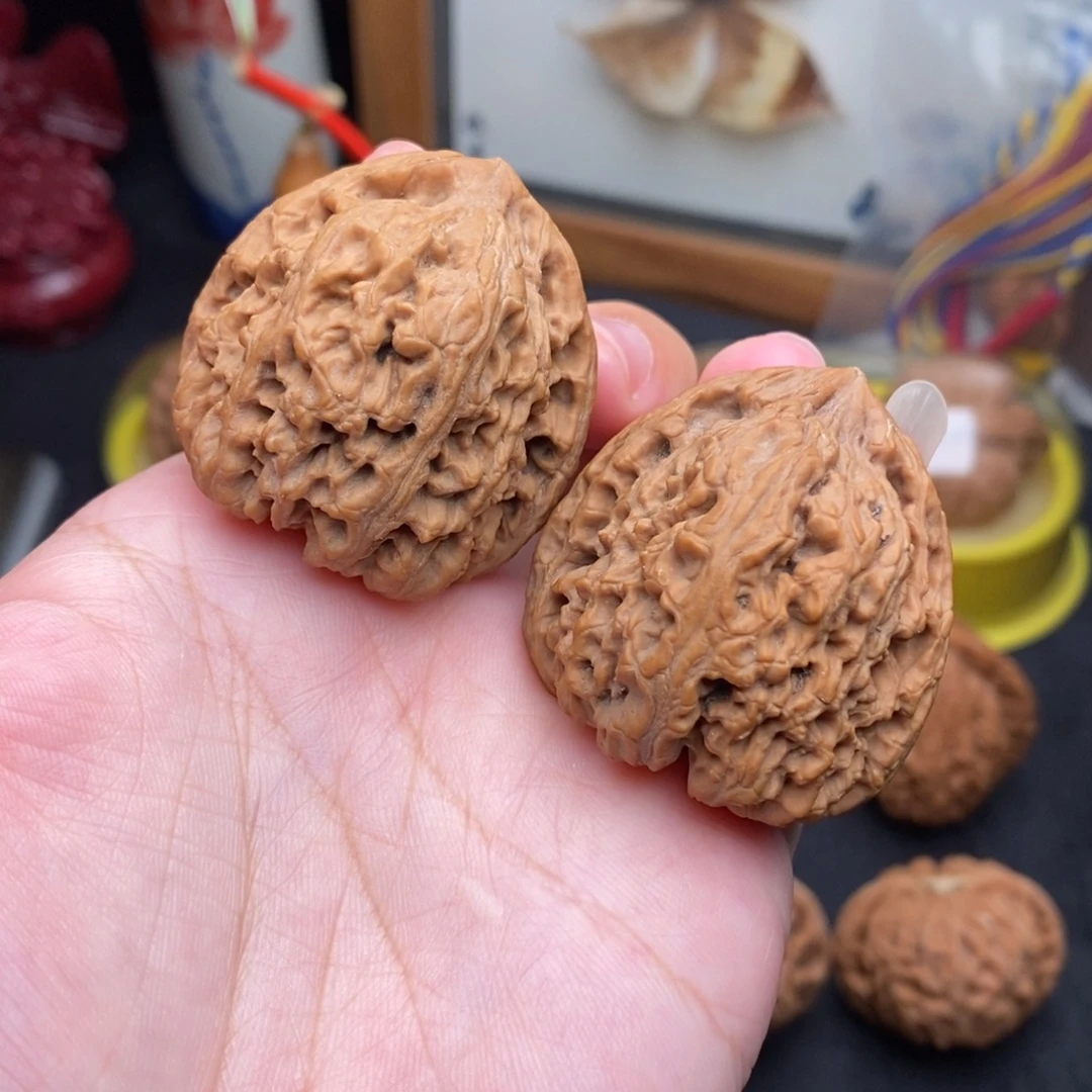 文玩核桃把件38-三角疆