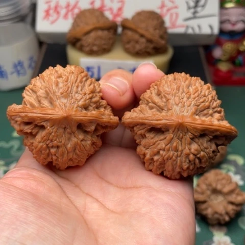 【闪购商品】把件文玩核桃46满天星