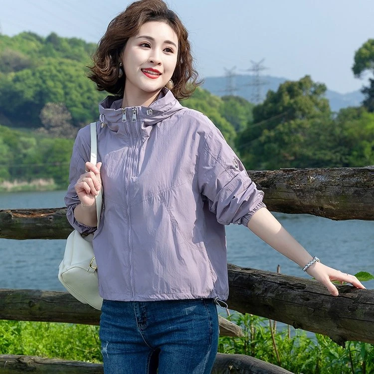 外套防晒衣风衣运动户外夏季薄款防晒服大码短码休闲百搭连帽外套