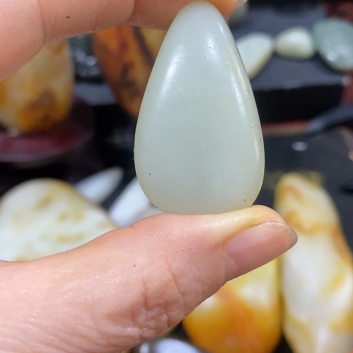未镶嵌和田玉（糖玉）挂件