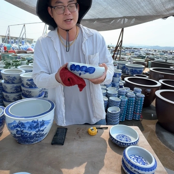 陶瓷艺术品，直径20，高6